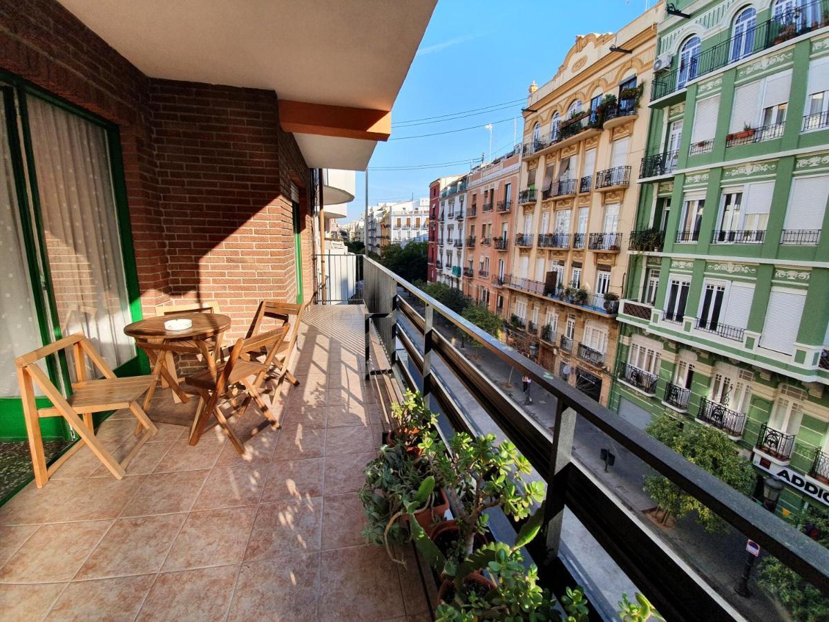 Apartamento Ruzafa Valencia Bagian luar foto